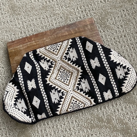 Handbags - NWOT FABULOUS MJ | Beaded Clutch